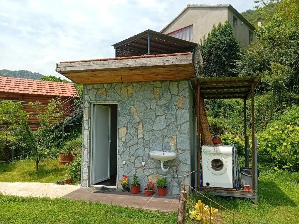 Hotel Camp Sunny Hills Virpazar Esterno foto